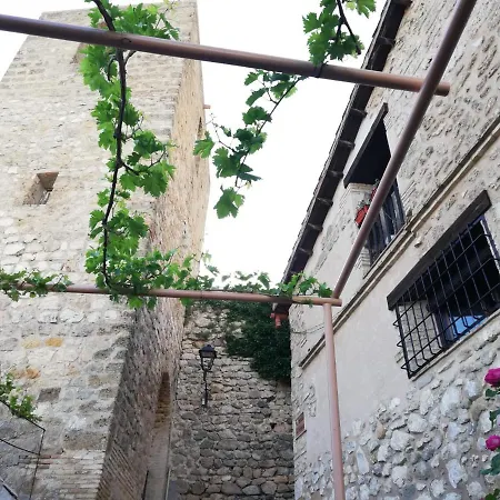 Castillo بيت للعطل لا إرويلا